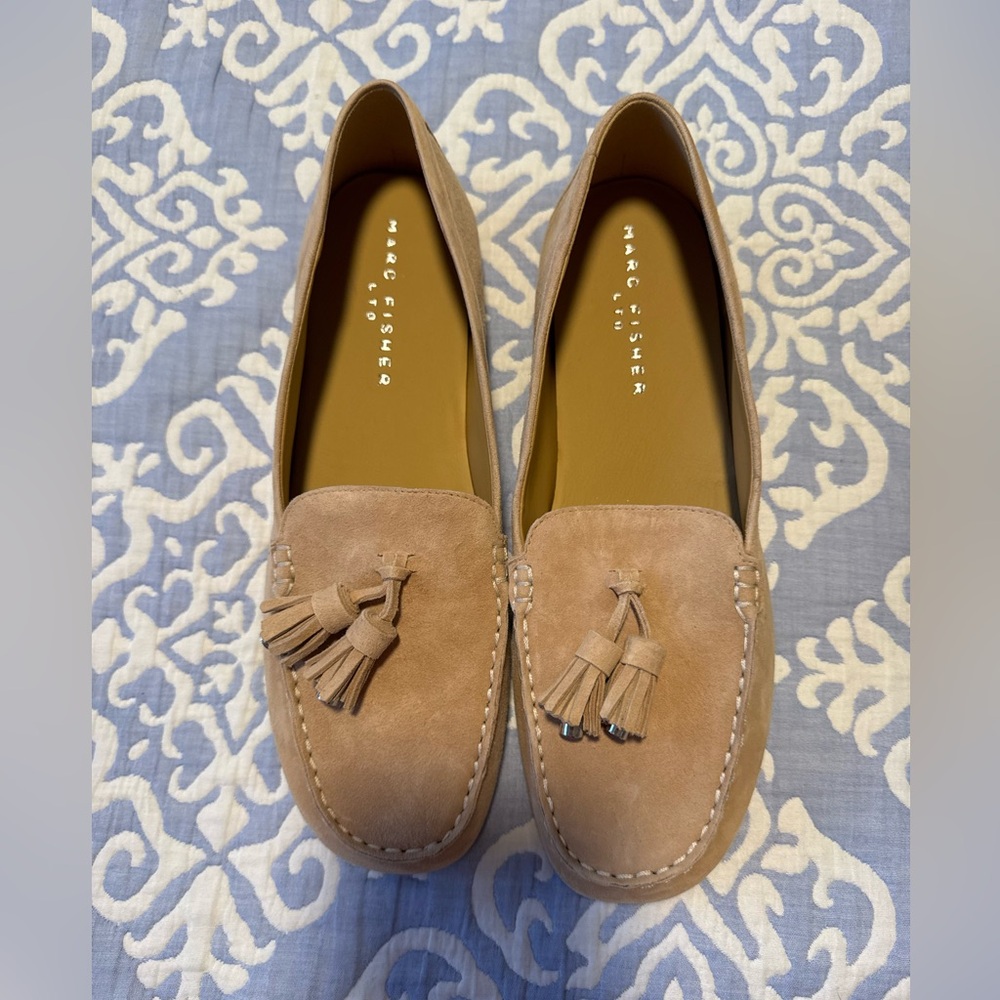 Marc Fisher Women's Beige Moccasins with Tassels